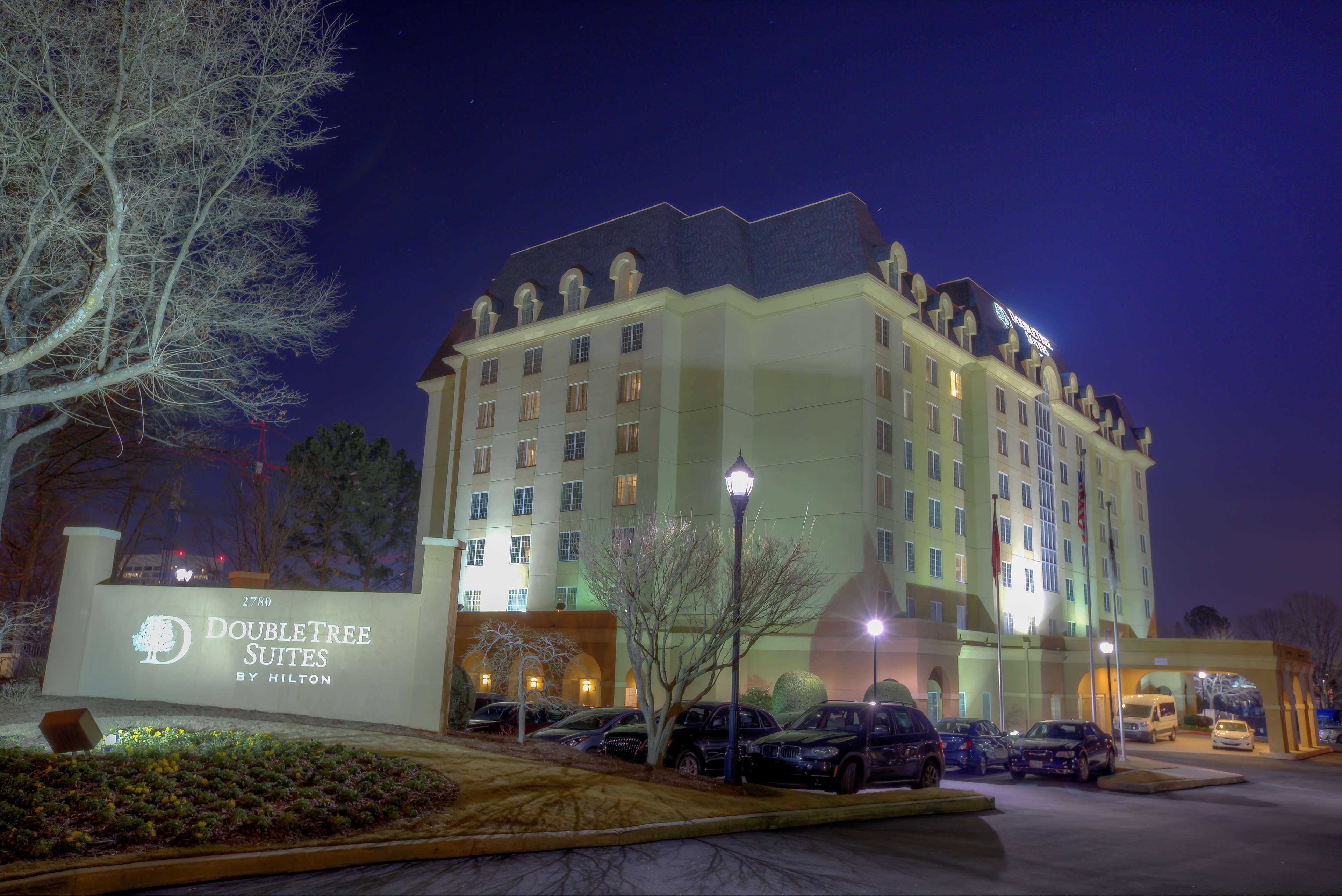 Doubletree Suites By Hilton At The Battery Atlanta Smyrna Exterior foto