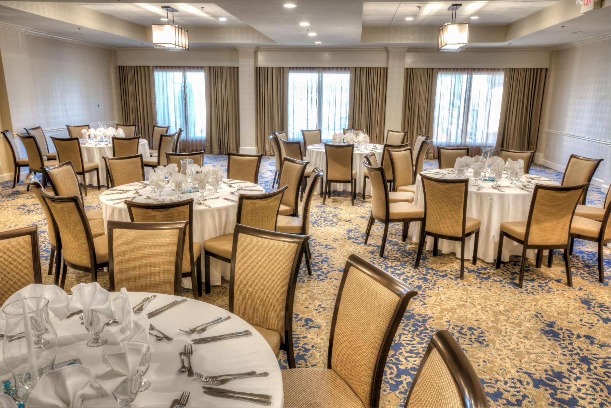 Doubletree Suites By Hilton At The Battery Atlanta Smyrna Exterior foto
